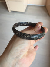 Load image into Gallery viewer, 59.5mm 100% natural black background with white/yellow/red flowers Plum blossom Jade(梅花玉) bangle SY98-6