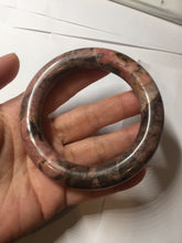 Load image into Gallery viewer, 55mm 100% natural pink/black/brown/yellow chubby round cut rose stone (Rhodonite) bangle AW36