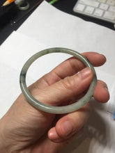 Load image into Gallery viewer, 57.2mm Certified Type A 100% Natural sunny green/white with dark green floating flowers super slim round cut Jadeite bangle PD49-5740