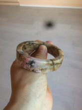 Load image into Gallery viewer, 54.9mm 100% natural pink/black time series(时光系列) rose stone (Rhodonite)square bangle XY83