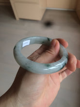 Load image into Gallery viewer, 56.6mm certified 100% natural Type A light green/white with green floating flowers oval jadeite jade bangle B91-1643