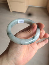 Load image into Gallery viewer, 56.6mm certified 100% natural Type A light green/white with green floating flowers oval jadeite jade bangle B91-1643
