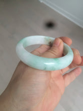 Load image into Gallery viewer, 53mm 100% natural certified sunny green/white(白底青) jadeite jade bangle BK81-5255