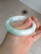 Load image into Gallery viewer, 53mm 100% natural certified sunny green/white(白底青) jadeite jade bangle BK81-5255