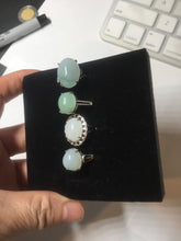 Load image into Gallery viewer, 100% natural type A icy watery green dark green four-prong jadeite jade ring group AA89