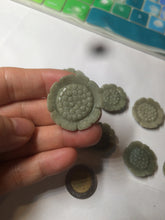 Load image into Gallery viewer, 23.3-28mm 100% natural light green/yellow/gray carved sunflower jadeite jade beads (supplies, add-on items) AY42