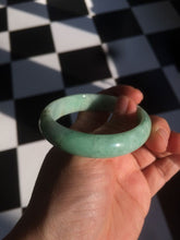 Load image into Gallery viewer, 50.5mm Certified Type A 100% Natural sunny apple green/red Jadeite Jade oval bangle AJ67-0170