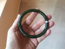 Load image into Gallery viewer, 62mm certified 100% Natural dark green/black round cut nephrite (碧玉) bangle HN16-9150