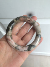 Load image into Gallery viewer, 53.4mm 100% natural pink/black time series(时光系列) round cut style rose stone (Rhodonite) bangle XY86