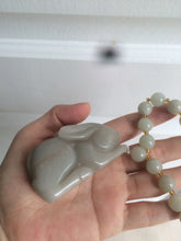 Load image into Gallery viewer, 100% Natural light green/gray/black 3D bunny Quartzite Shetaicui Jade worry stone/desk decor with chain XY94