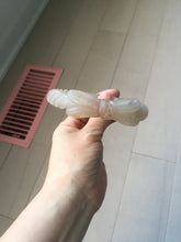 Load image into Gallery viewer, 60.5mm 100% natural light pink Quartzite (Shetaicui jade) carved Bow knot and twist style bangle XY110