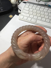 Load image into Gallery viewer, 60.5mm 100% natural light pink Quartzite (Shetaicui jade) carved Bow knot and twist style bangle XY110