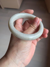 Load image into Gallery viewer, 54.6mm 100% Natural white/beige with floating dandelions nephrite jade bangle HT99