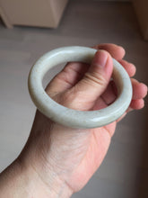 Load image into Gallery viewer, 54.6mm 100% Natural white/beige with floating dandelions nephrite jade bangle HT99