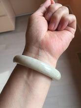 Load image into Gallery viewer, 54.6mm 100% Natural white/beige with floating dandelions nephrite jade bangle HT99