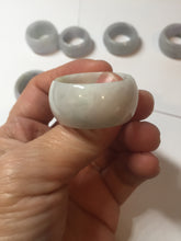Load image into Gallery viewer, 100% natural type A light purple/green/white broad jadeite jade band ring thumb ring Pb42