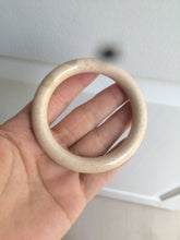Load image into Gallery viewer, 53.8mm 100% natural beige yellow pink Coral Jade (珊瑚玉) bangle XY63