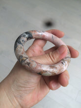 Load image into Gallery viewer, 54.9mm 100% natural red/pink/black chubby round cut rose stone (Rhodonite) bangle XY84