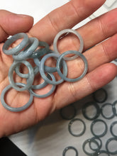 Load image into Gallery viewer, 100% natural type A green/blue/purple Guatemala jadeite jade band ring group AT111