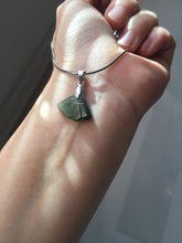 Load image into Gallery viewer, 18x11mm Type A 100% icy watery natural green blue purple white seashell/wing jadeite Jade Pendant necklace group F156