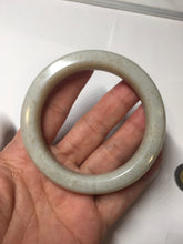 Load image into Gallery viewer, 54.6mm 100% Natural white/beige with floating dandelions nephrite jade bangle HT99