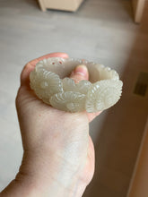 Load image into Gallery viewer, 55mm 100% natural light pale pink/gray/beige Quartzite (Shetaicui jade) carved flowers bangle SY51