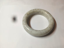 Load image into Gallery viewer, 51.8mm 100% Natural beige with black/brown flying dandelions Osmanthus fragrans cake nephrite Jade bangle HT93