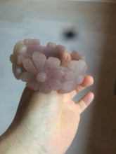 Load image into Gallery viewer, 54mm 100% natural light red/purple/white Quartzite (Shetaicui jade) carved galsang flower(格桑花) bangle XY96