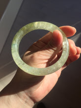 Load image into Gallery viewer, 58.8mm 100% natural fresh icy green mica bangle SY75