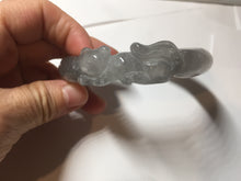 Load image into Gallery viewer, 60.8mm 100% natural black white (水墨) Quartzite (Shetaicui jade) 3D carved Cat bangle SY125