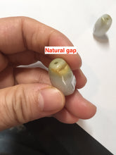 Load image into Gallery viewer, 100% Natural green/dark green/yellow/white jadeite jade Olives shape dzi bead(heaven's bead 天珠) Pendant bracelet group BF156