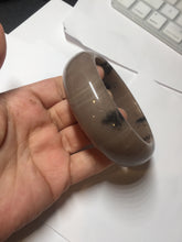 Load image into Gallery viewer, 60mm 100% natural chocolate milk color with flying leaf morning in the country chubby Quartzite (Shetaicui jade) bangle AW5