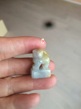Load image into Gallery viewer, 100% Natural light green/blue/yellow/white Jadeite Jade 3D little PiXiu Seal/desk decor U120