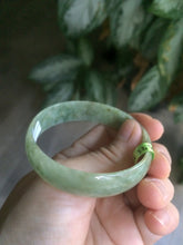 Load image into Gallery viewer, 52.5mm certified Type A 100% Natural green/brown thin Jadeite Jade bangle Q64-3805