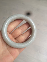 Load image into Gallery viewer, 56.8mm 100% Natural white/beige with floating dandelions chubby round cut nephrite jade bangle HE12