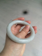 Load image into Gallery viewer, 56.8mm 100% Natural white/beige with floating dandelions chubby round cut nephrite jade bangle HE12