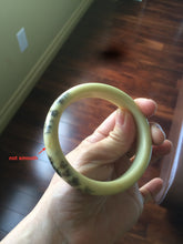 Load image into Gallery viewer, 58.9mm100% Natural butter yellow with black floating wildflowers Xiu Jade Serpentine bangle T348