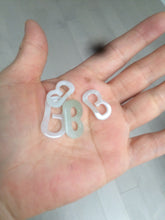 Load image into Gallery viewer, 100% natural icy watery jadeite jade Initial letter B pendant necklace Y123