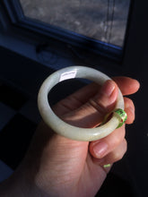 Load image into Gallery viewer, 51.5mm certified 100% natural Type A green/yellow oval jadeite jade bangle e68-8540