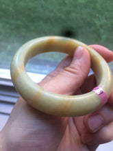 Load image into Gallery viewer, 53.4mm 100% Natural yellow Xiu Jade (Serpentine) bangle Xiu jade L72