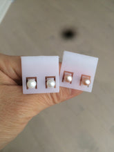 Load image into Gallery viewer, 6mm Genuine cultured freshwater high luster reflective pink/white oblate pearl stud earring AK38 (add on item, Not sale individually.)