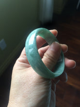 Load image into Gallery viewer, 51.7 mm Type A 100% Natural pea green thin style Jadeite Jade bangle T412