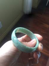 Load image into Gallery viewer, 51.7 mm Type A 100% Natural pea green thin style Jadeite Jade bangle T412
