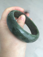 Load image into Gallery viewer, 60.5mm 100% Natural dark green/black nephrite Jade(碧玉)  bangle HF17