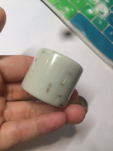 Load image into Gallery viewer, 100% Natural beige with brown flying dandelions nephrite Jade men's thumb ring HE10