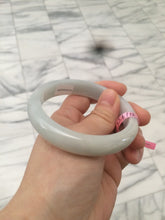 Load image into Gallery viewer, 57mm certificated Type A 100% Natural green Jadeite Jade bangle Y52-0715