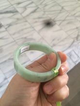 Load image into Gallery viewer, 50.6mm Certified type A 100% Natural apple green Jadeite Jade bangle X78-7271