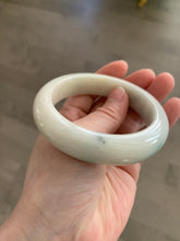 Load image into Gallery viewer, Certified 100% natural 57mm beige/sunny green chubby jadeite jade bangle B1-0466
