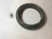 Load image into Gallery viewer, 60.5mm 100% Natural dark green/black nephrite Jade(碧玉)  bangle HF17
