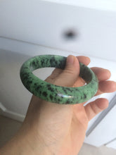 Load image into Gallery viewer, 61mm 100% natural green/red/black Epidote (红绿宝)bangle CB60-1
